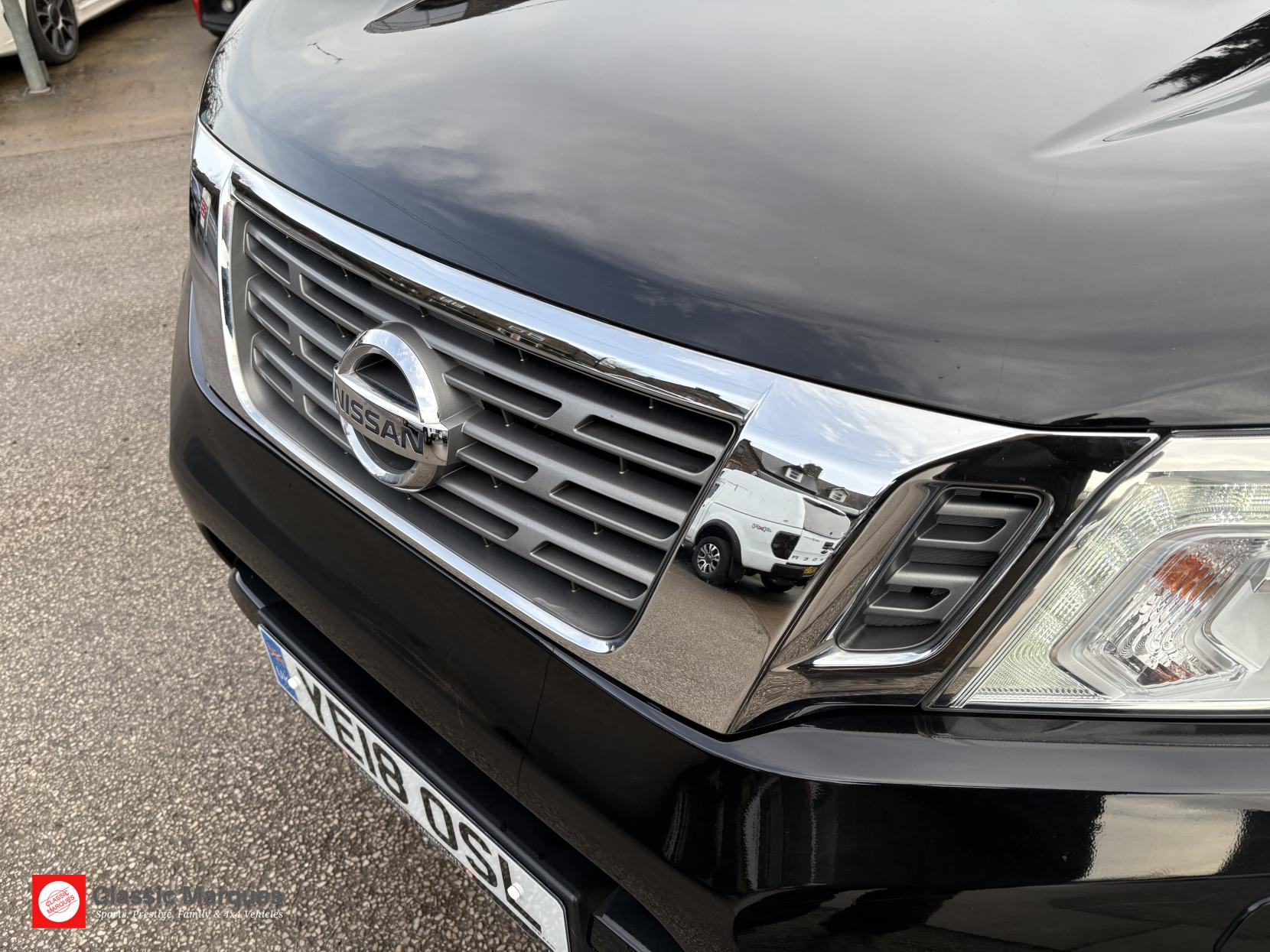 Nissan Navara 2.3 dCi Tekna Pickup Double Cab 4dr Diesel Manual 4WD Euro 6 (s/s) (190 ps)