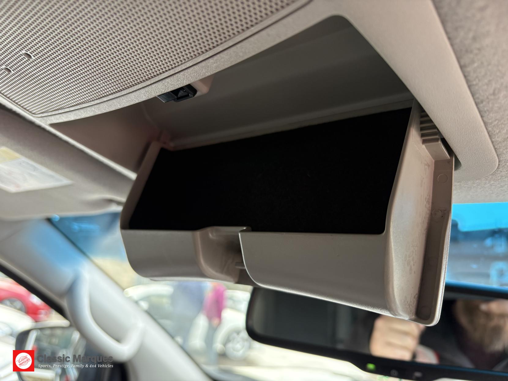 Nissan Navara 2.3 dCi Tekna Pickup Double Cab 4dr Diesel Manual 4WD Euro 6 (s/s) (190 ps)