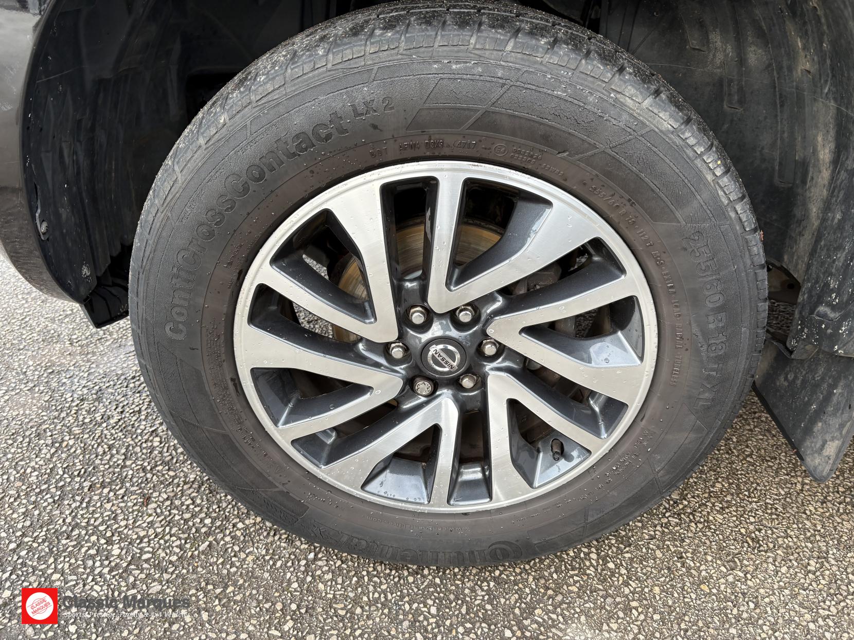 Nissan Navara 2.3 dCi Tekna Pickup Double Cab 4dr Diesel Manual 4WD Euro 6 (s/s) (190 ps)