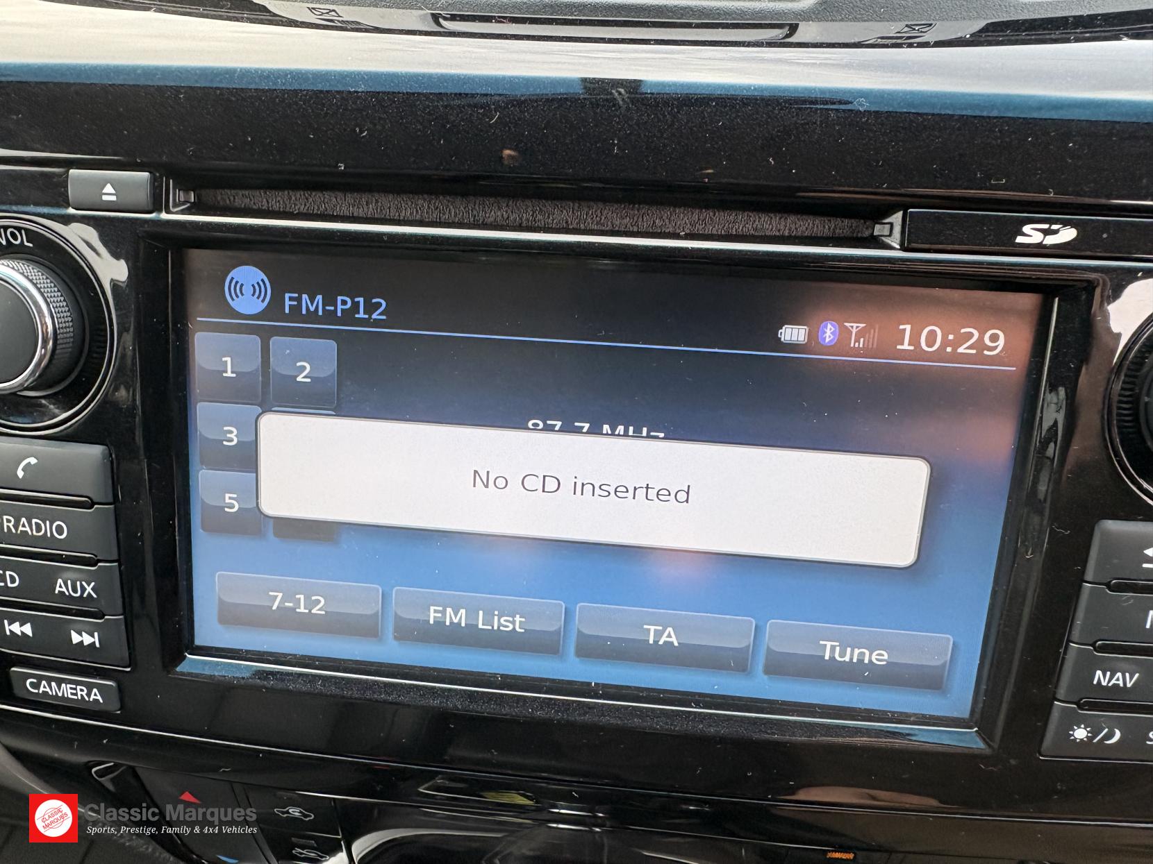 Nissan Navara 2.3 dCi Tekna Pickup Double Cab 4dr Diesel Manual 4WD Euro 6 (s/s) (190 ps)