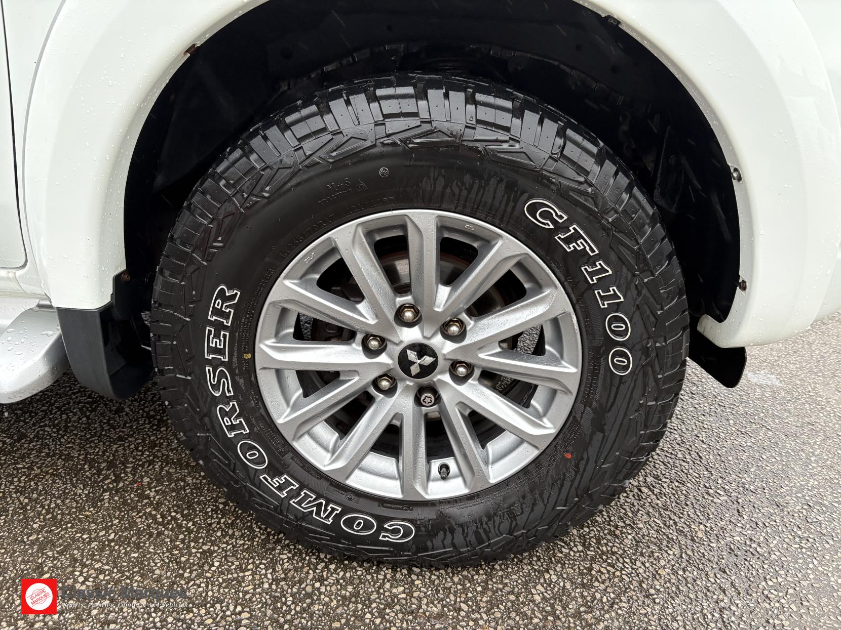 Mitsubishi L200 2.4 DI-D DC Barbarian Pickup Double Cab 4dr Diesel Auto 4WD Euro 6 (178 ps)