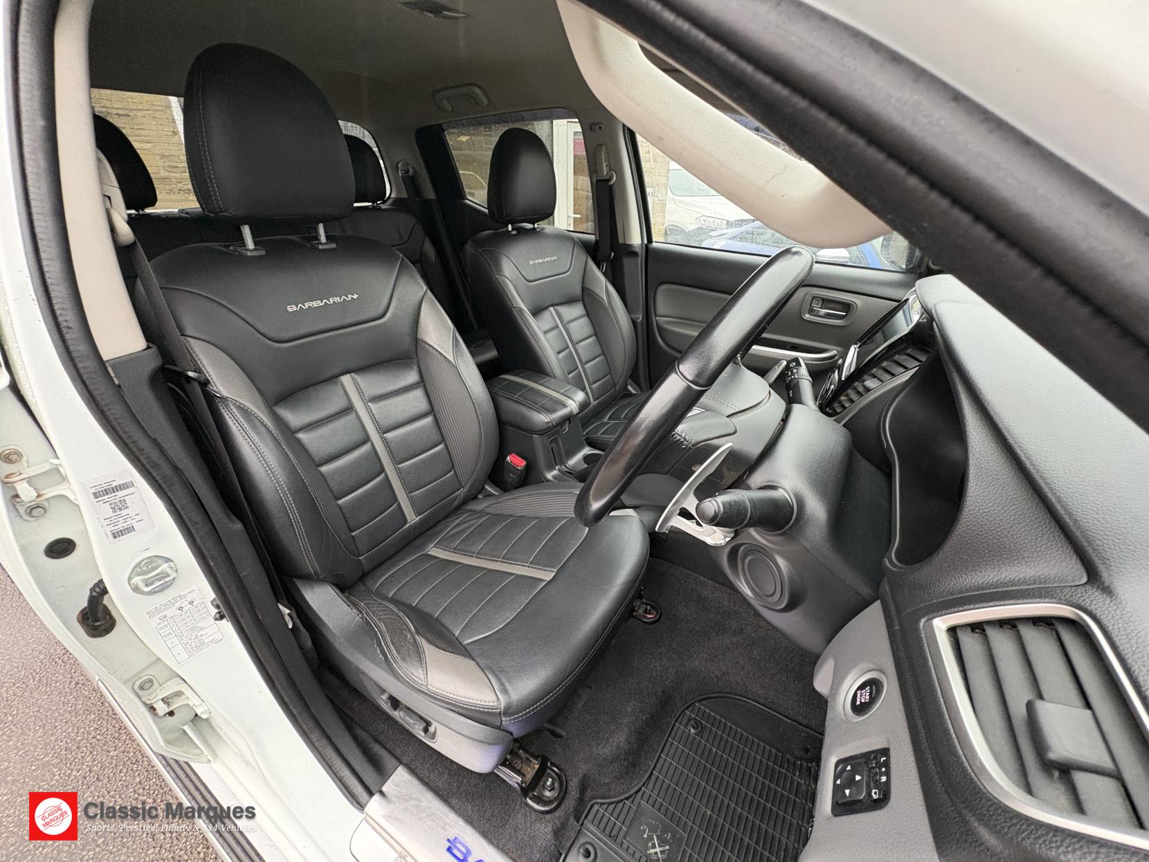 Mitsubishi L200 2.4 DI-D DC Barbarian Pickup Double Cab 4dr Diesel Auto 4WD Euro 6 (178 ps)