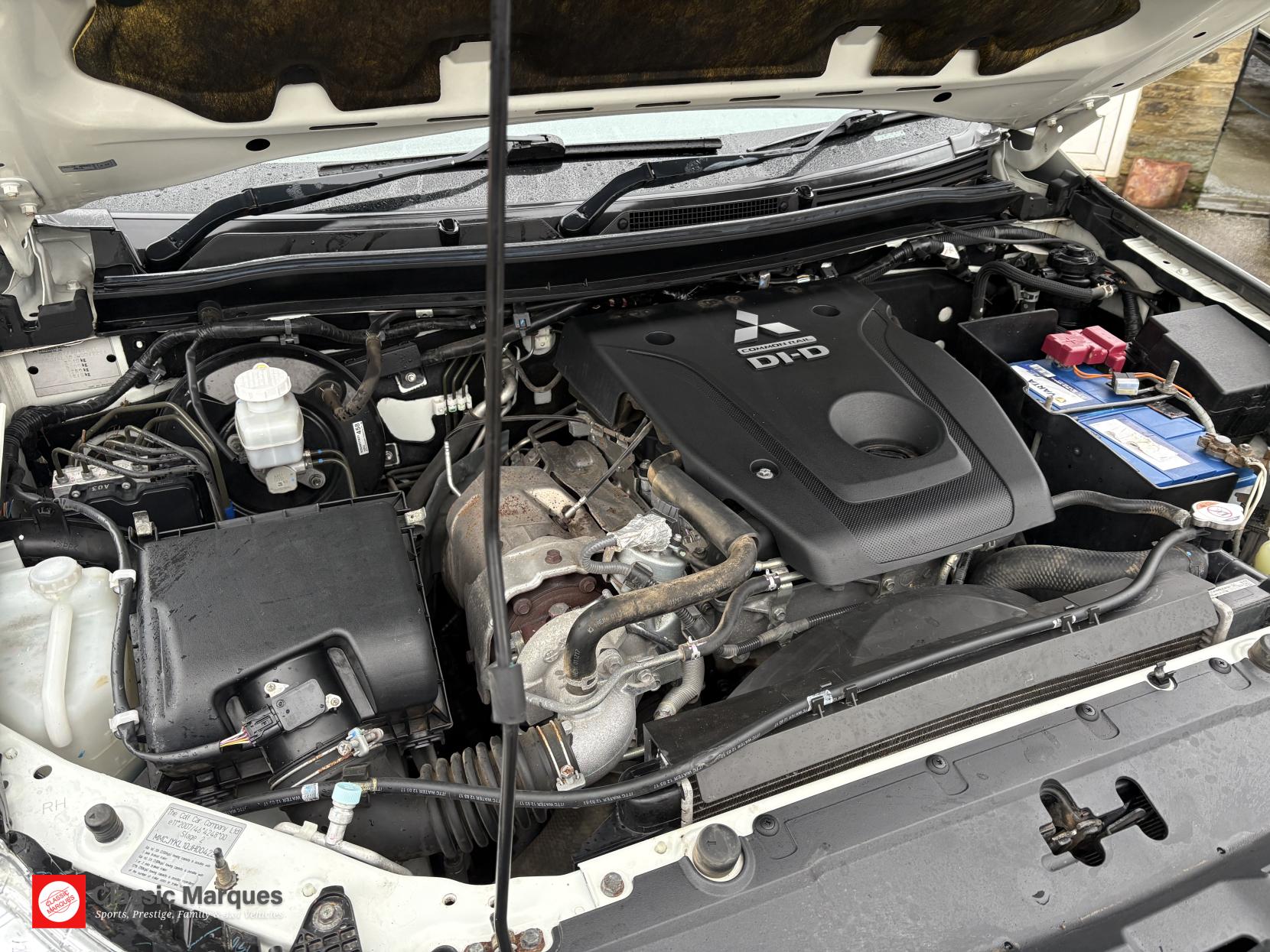 Mitsubishi L200 2.4 DI-D DC Barbarian Pickup Double Cab 4dr Diesel Auto 4WD Euro 6 (178 ps)