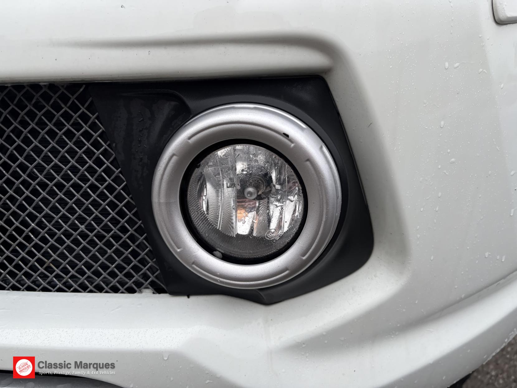 Mitsubishi L200 2.4 DI-D DC Barbarian Pickup Double Cab 4dr Diesel Auto 4WD Euro 6 (178 ps)