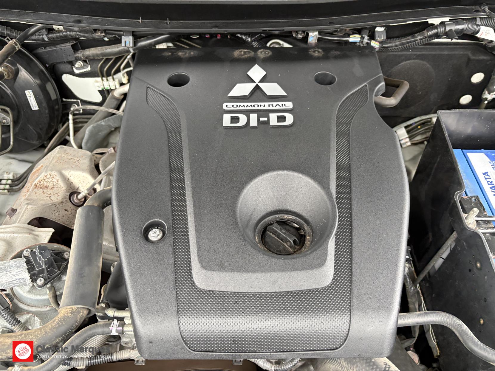 Mitsubishi L200 2.4 DI-D DC Barbarian Pickup Double Cab 4dr Diesel Auto 4WD Euro 6 (178 ps)