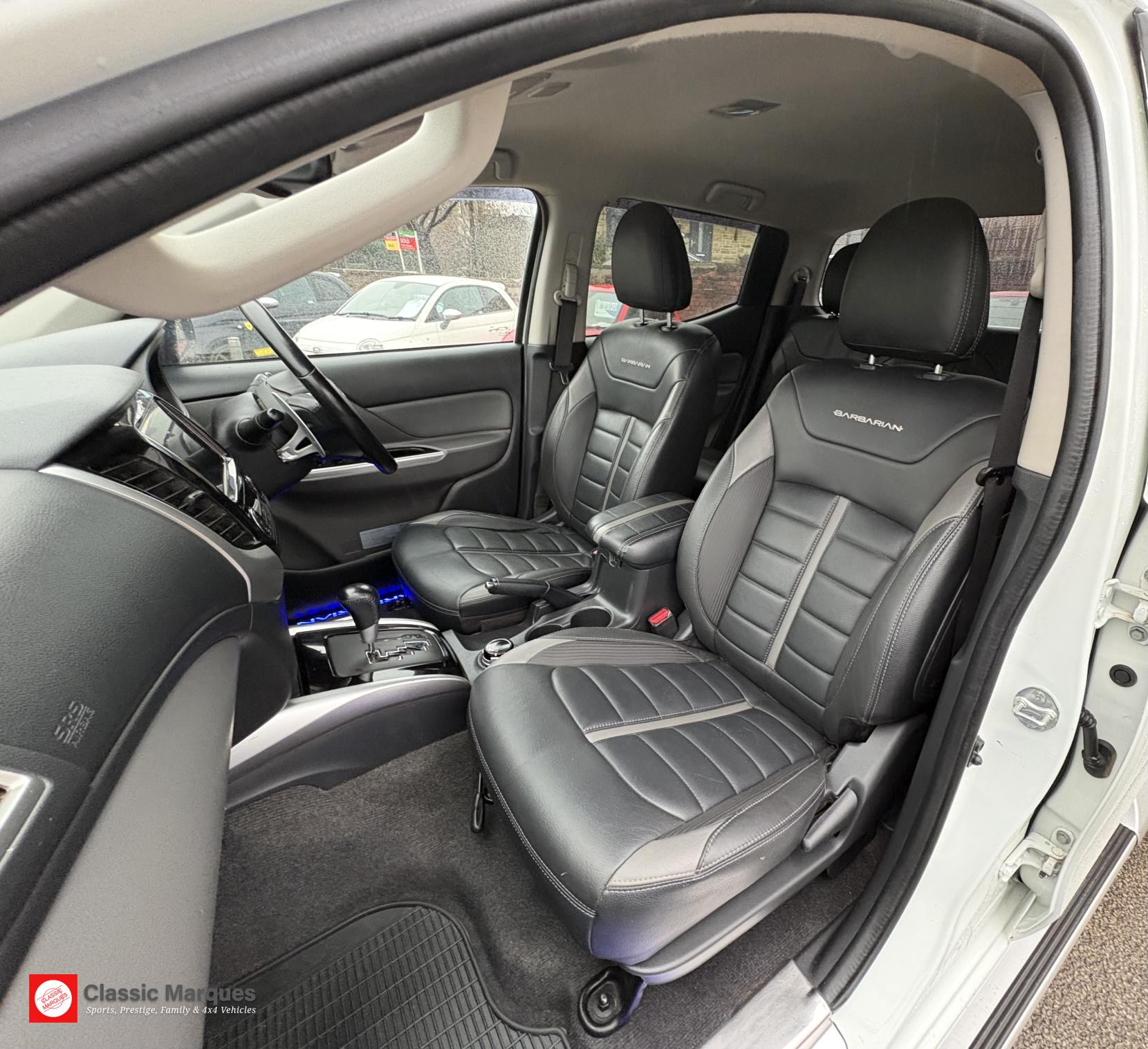 Mitsubishi L200 2.4 DI-D DC Barbarian Pickup Double Cab 4dr Diesel Auto 4WD Euro 6 (178 ps)