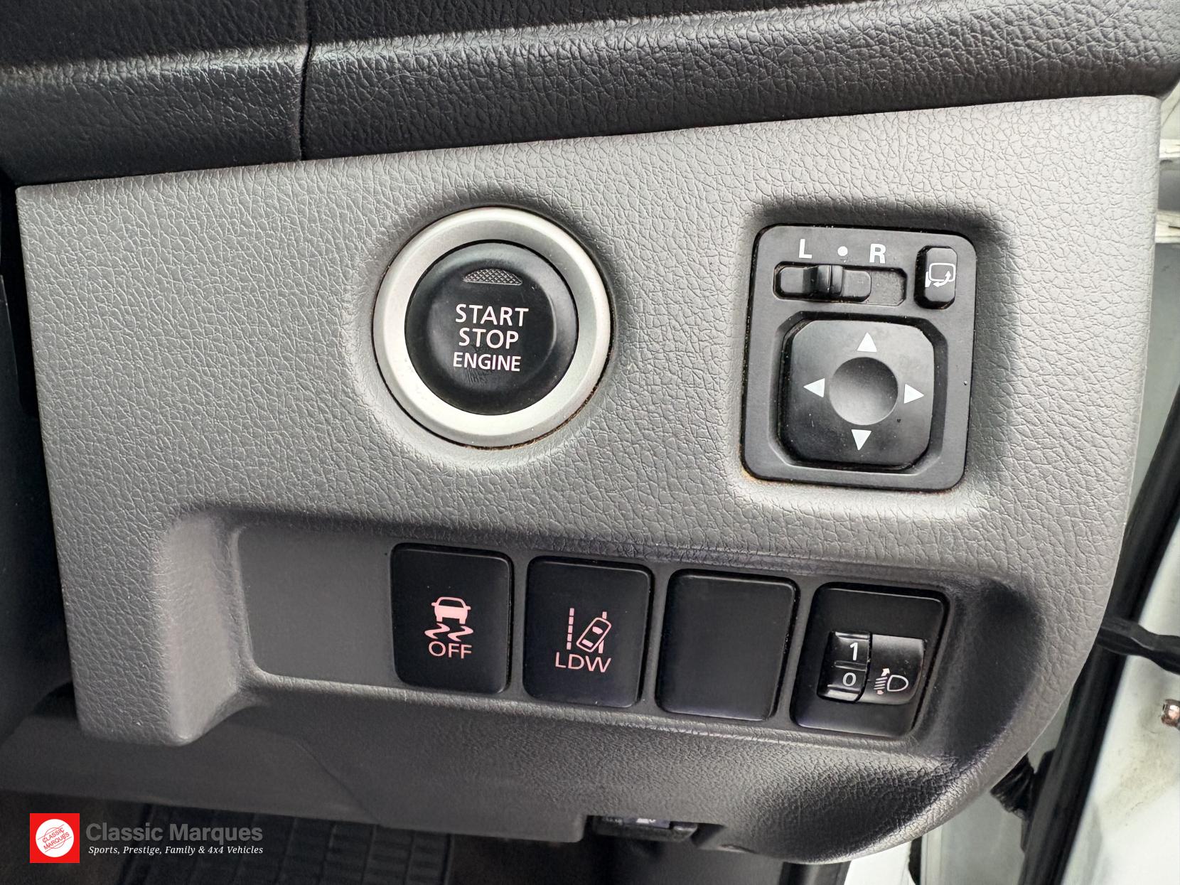 Mitsubishi L200 2.4 DI-D DC Barbarian Pickup Double Cab 4dr Diesel Auto 4WD Euro 6 (178 ps)