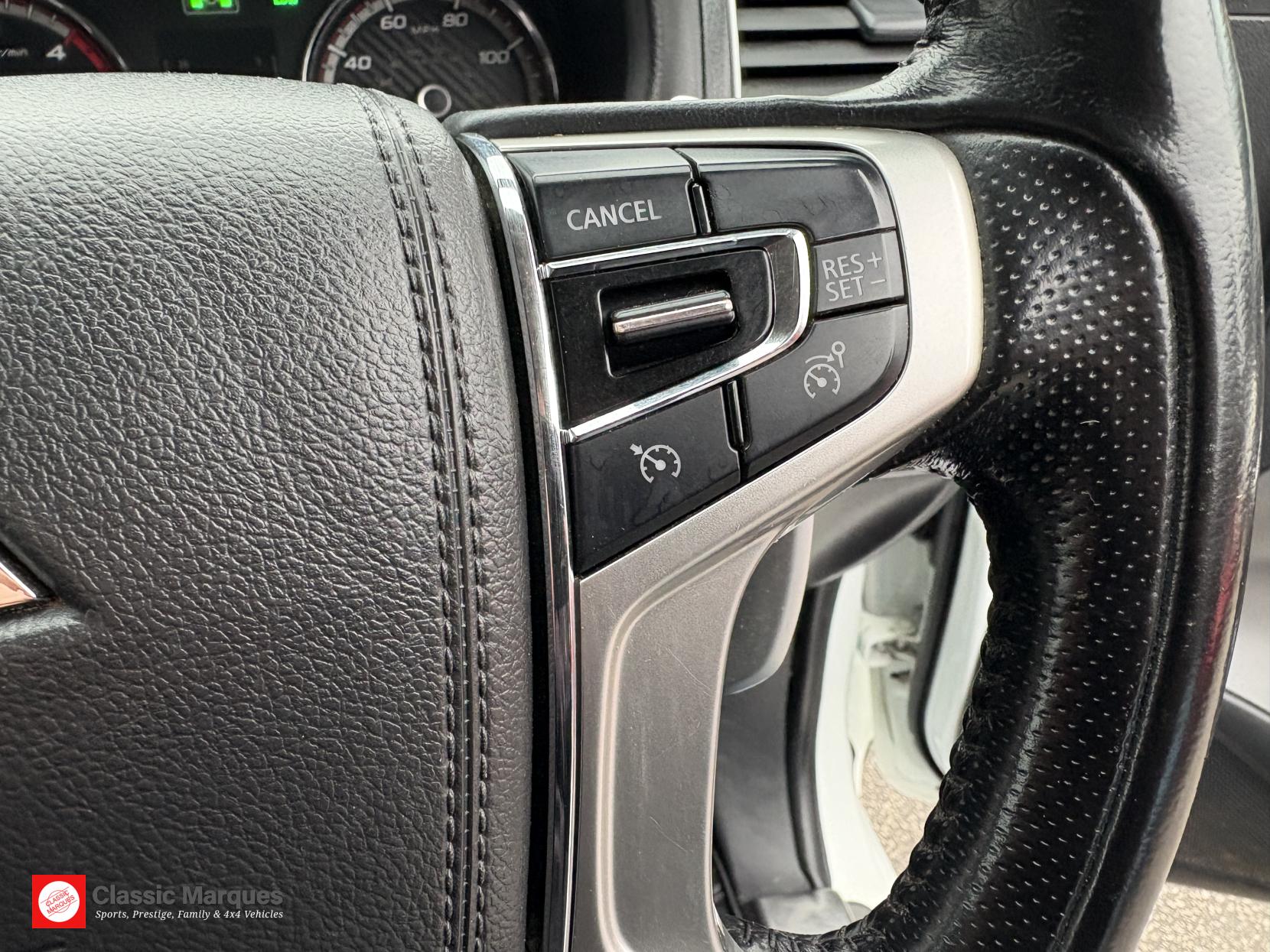 Mitsubishi L200 2.4 DI-D DC Barbarian Pickup Double Cab 4dr Diesel Auto 4WD Euro 6 (178 ps)