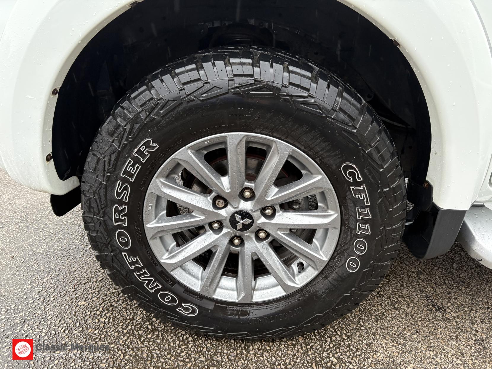 Mitsubishi L200 2.4 DI-D DC Barbarian Pickup Double Cab 4dr Diesel Auto 4WD Euro 6 (178 ps)