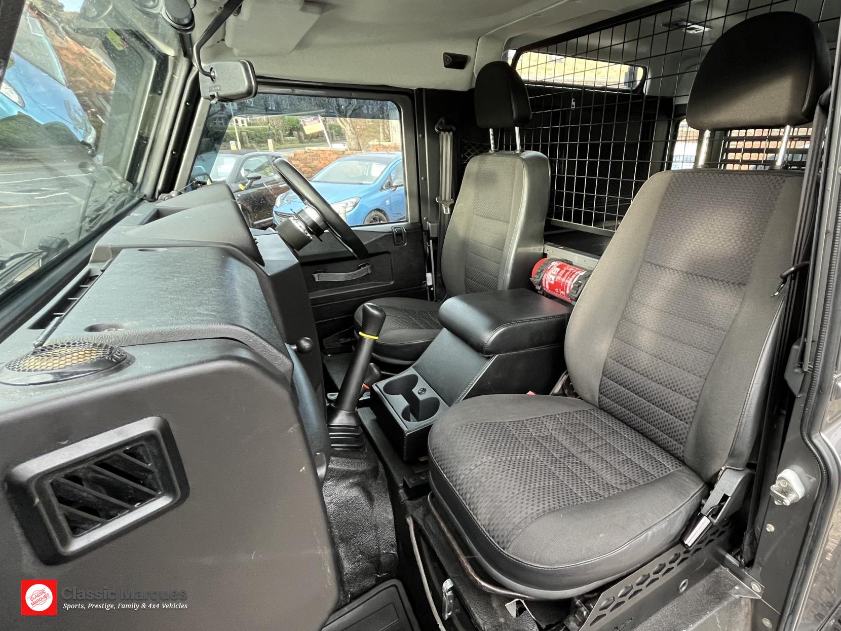Land Rover Defender 90 2.4 TDCi County Hard Top SUV 3dr Diesel Manual 4WD SWB Euro 4 (122 bhp)