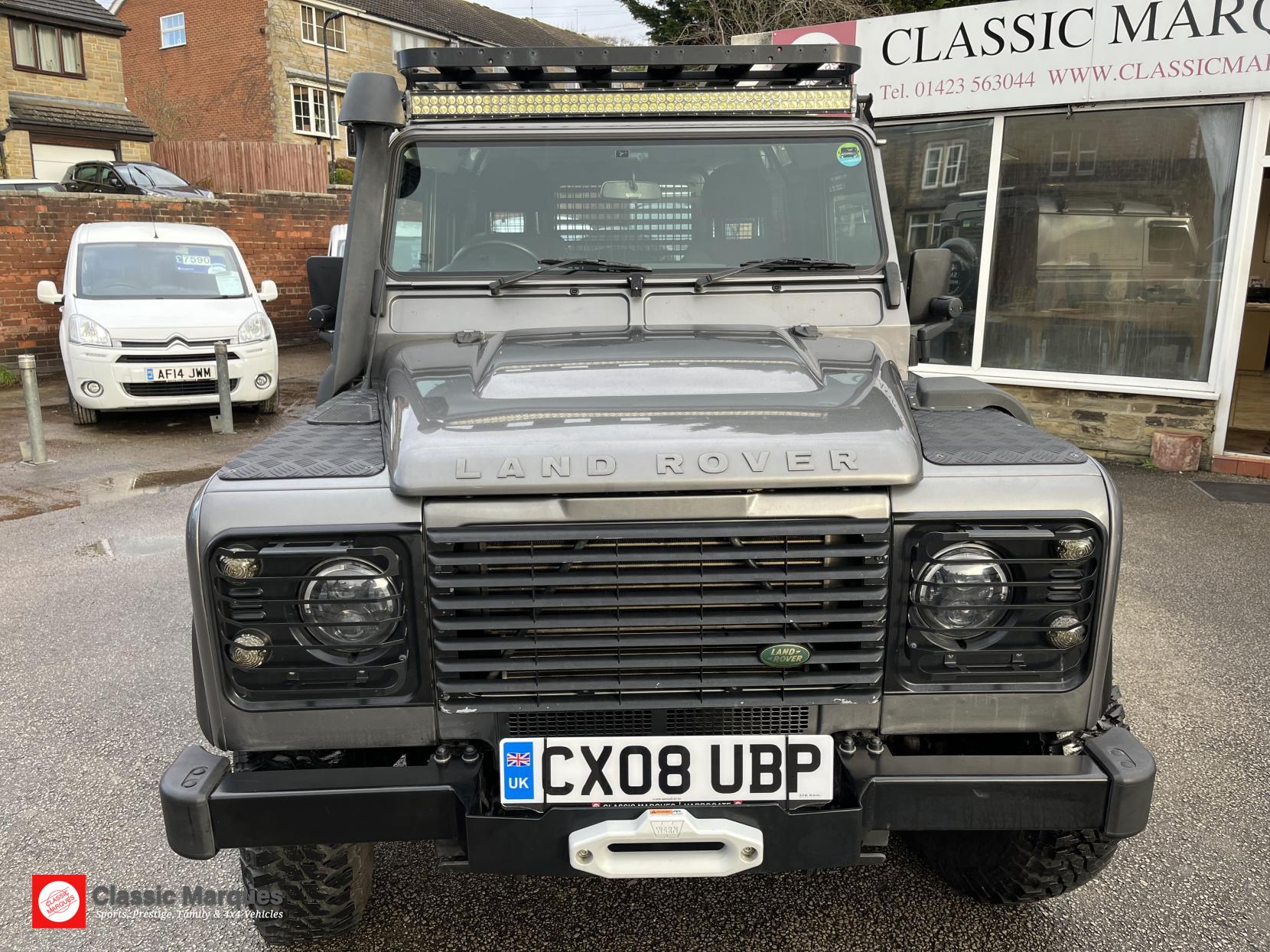 Land Rover Defender 90 2.4 TDCi County Hard Top SUV 3dr Diesel Manual 4WD SWB Euro 4 (122 bhp)