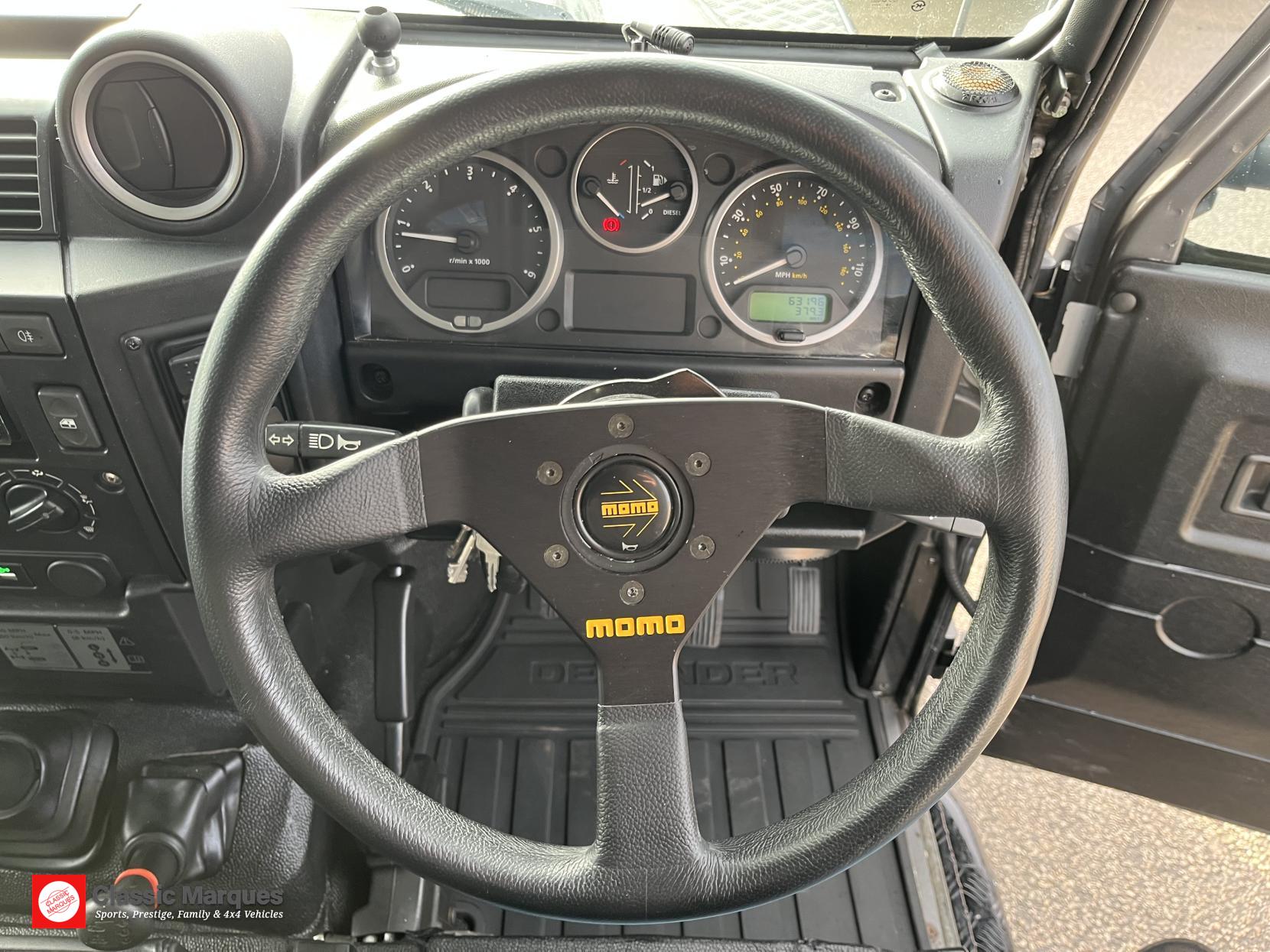 Land Rover Defender 90 2.4 TDCi County Hard Top SUV 3dr Diesel Manual 4WD SWB Euro 4 (122 bhp)