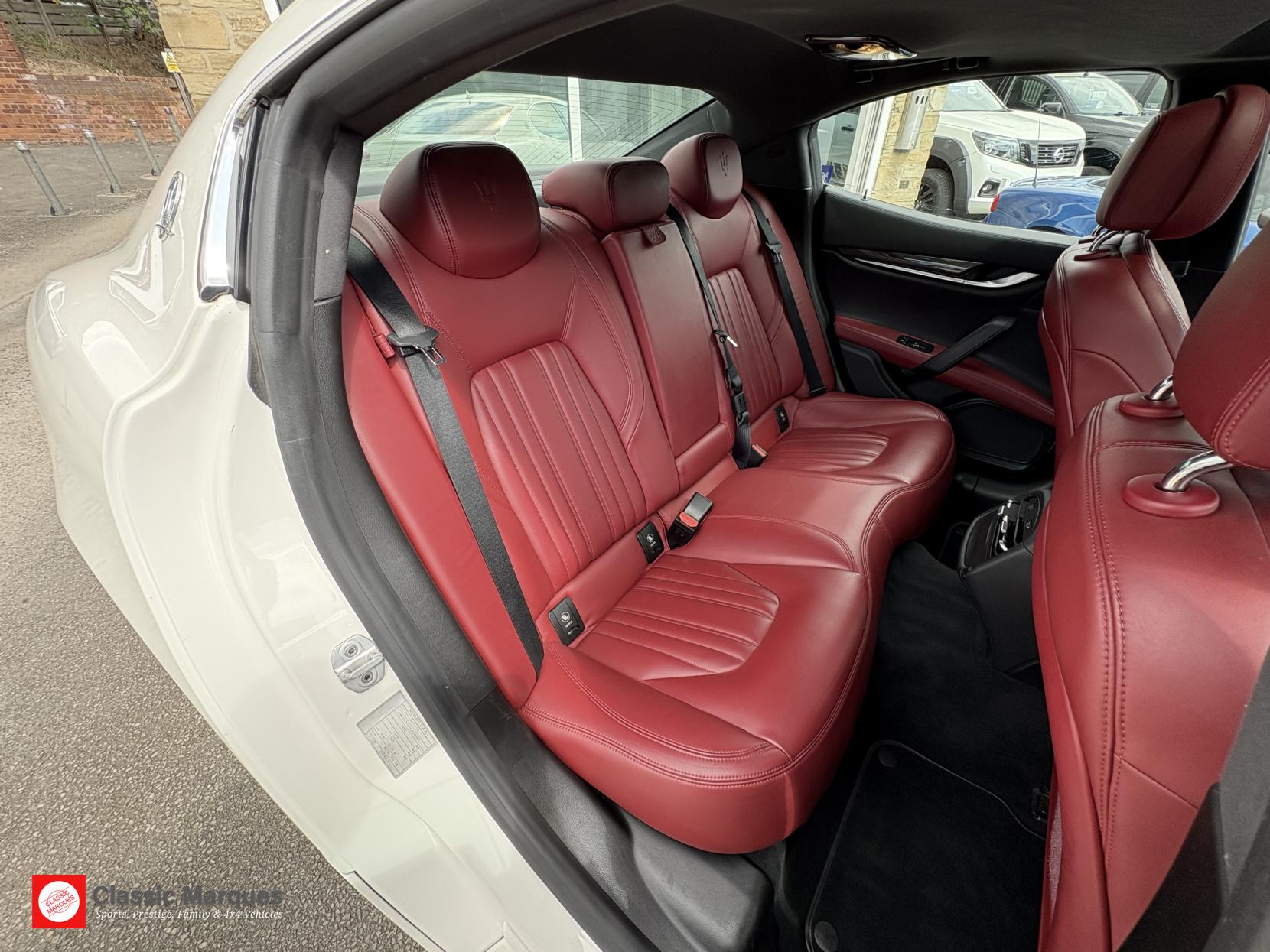 Maserati Ghibli 3.0 V6 S Saloon 4dr Petrol ZF Euro 5 (410 ps)