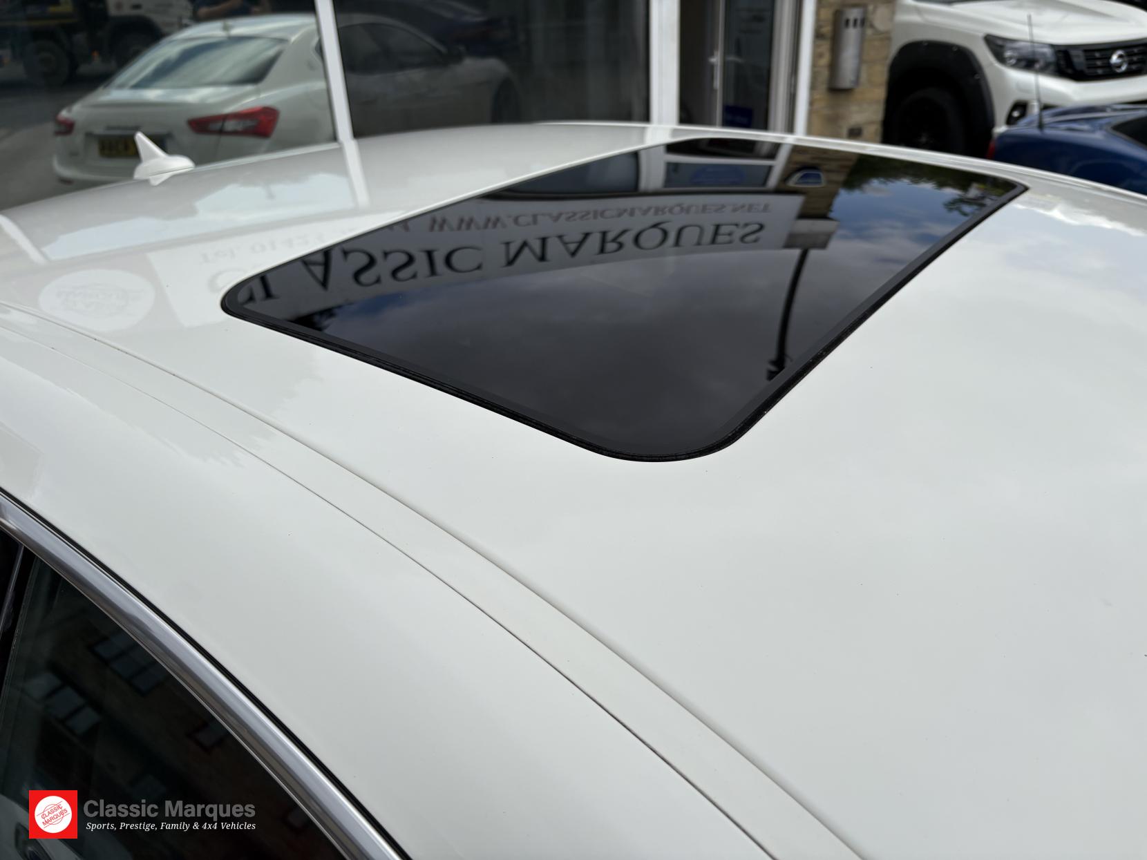 Maserati Ghibli 3.0 V6 S Saloon 4dr Petrol ZF Euro 5 (410 ps)
