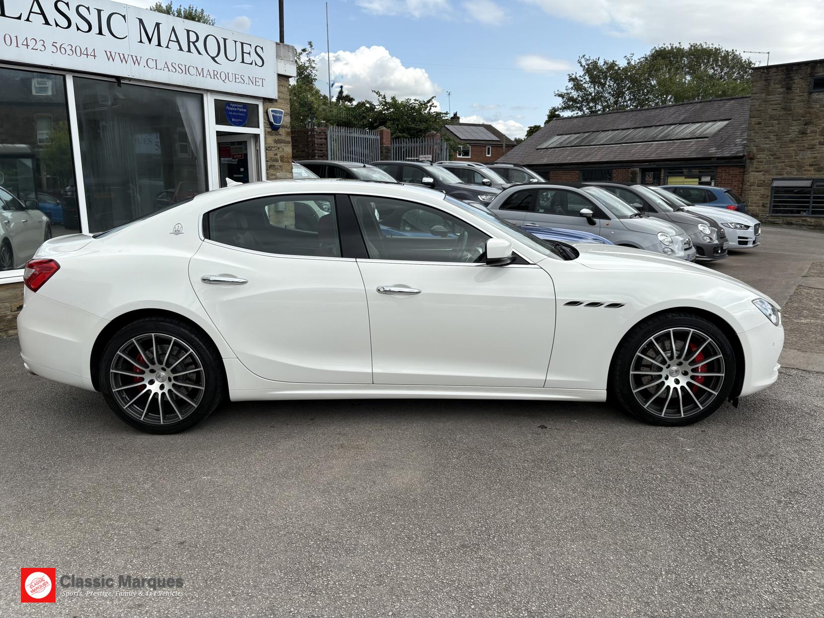 Maserati Ghibli 3.0 V6 S Saloon 4dr Petrol ZF Euro 5 (410 ps)