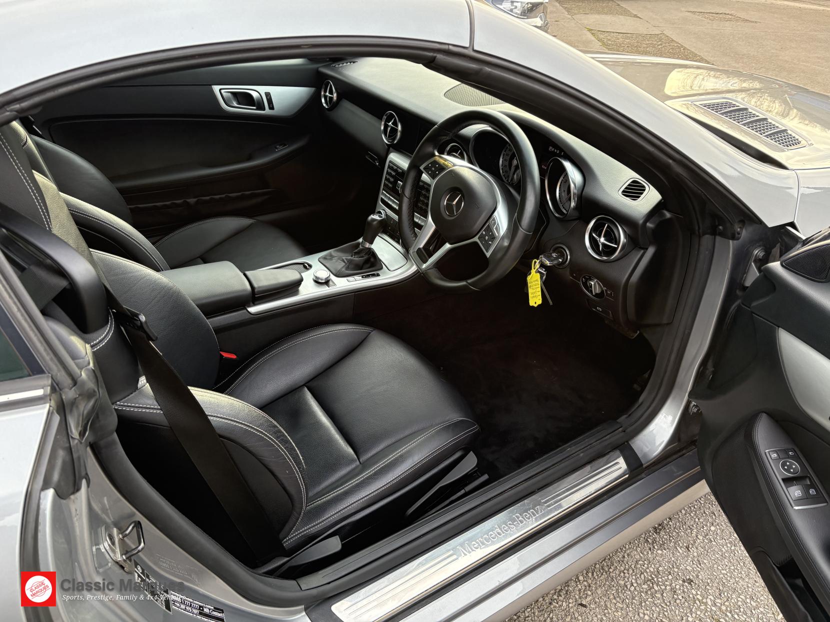 Mercedes-Benz SLK 1.8 SLK200 AMG Sport Convertible 2dr Petrol G-Tronic+ Euro 5 (s/s) (184 ps)