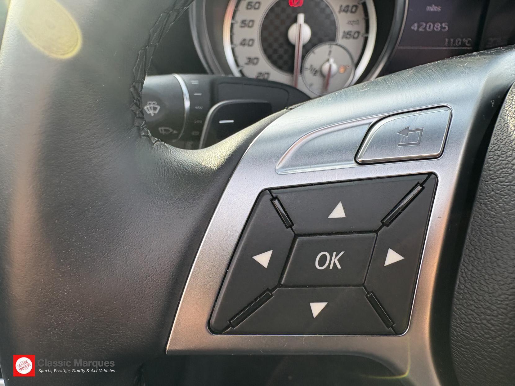 Mercedes-Benz SLK 1.8 SLK200 AMG Sport Convertible 2dr Petrol G-Tronic+ Euro 5 (s/s) (184 ps)