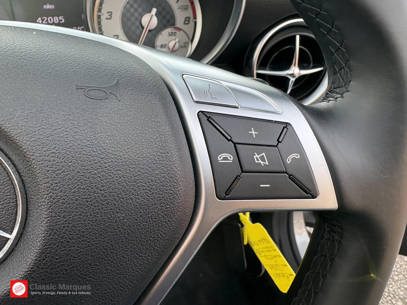 Mercedes-Benz SLK 1.8 SLK200 AMG Sport Convertible 2dr Petrol G-Tronic+ Euro 5 (s/s) (184 ps)