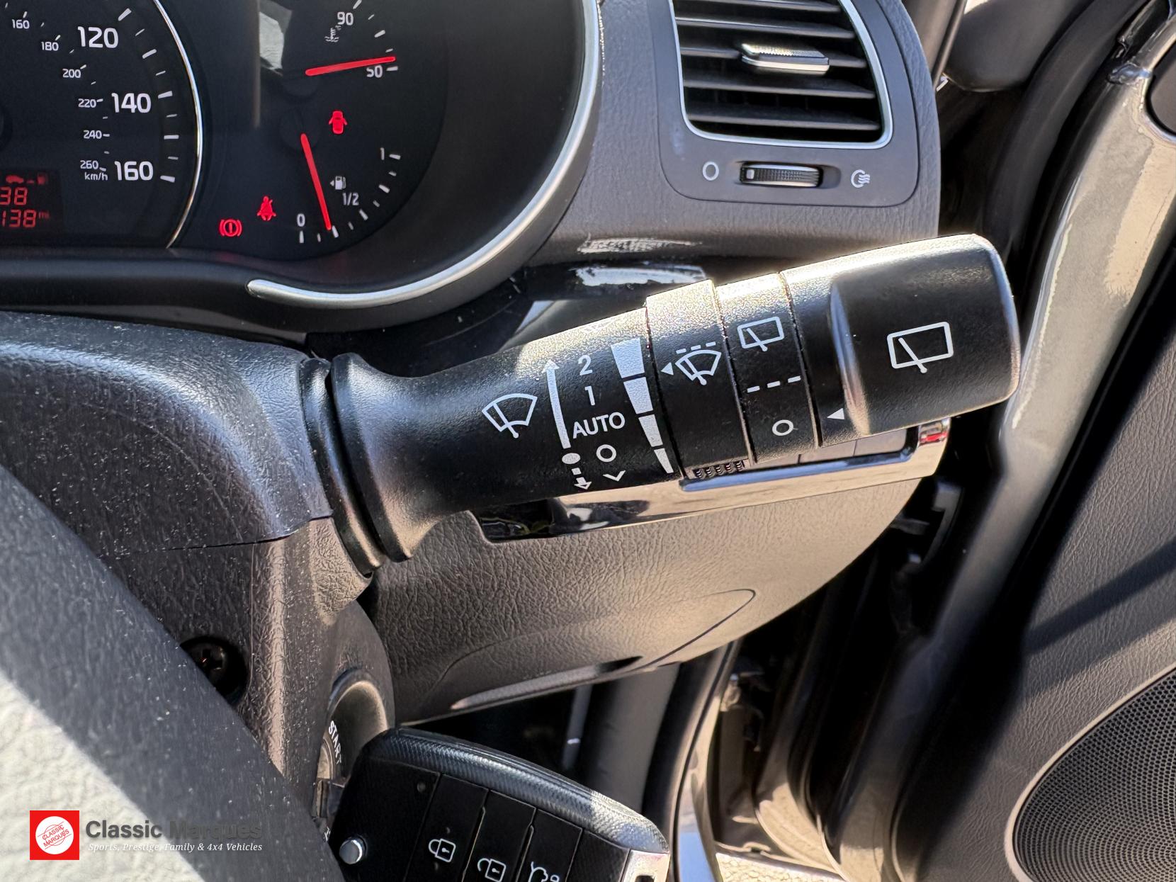 Kia Sorento 2.2 CRDi KX-2 SUV 5dr Diesel Manual AWD Euro 5 (194 bhp)