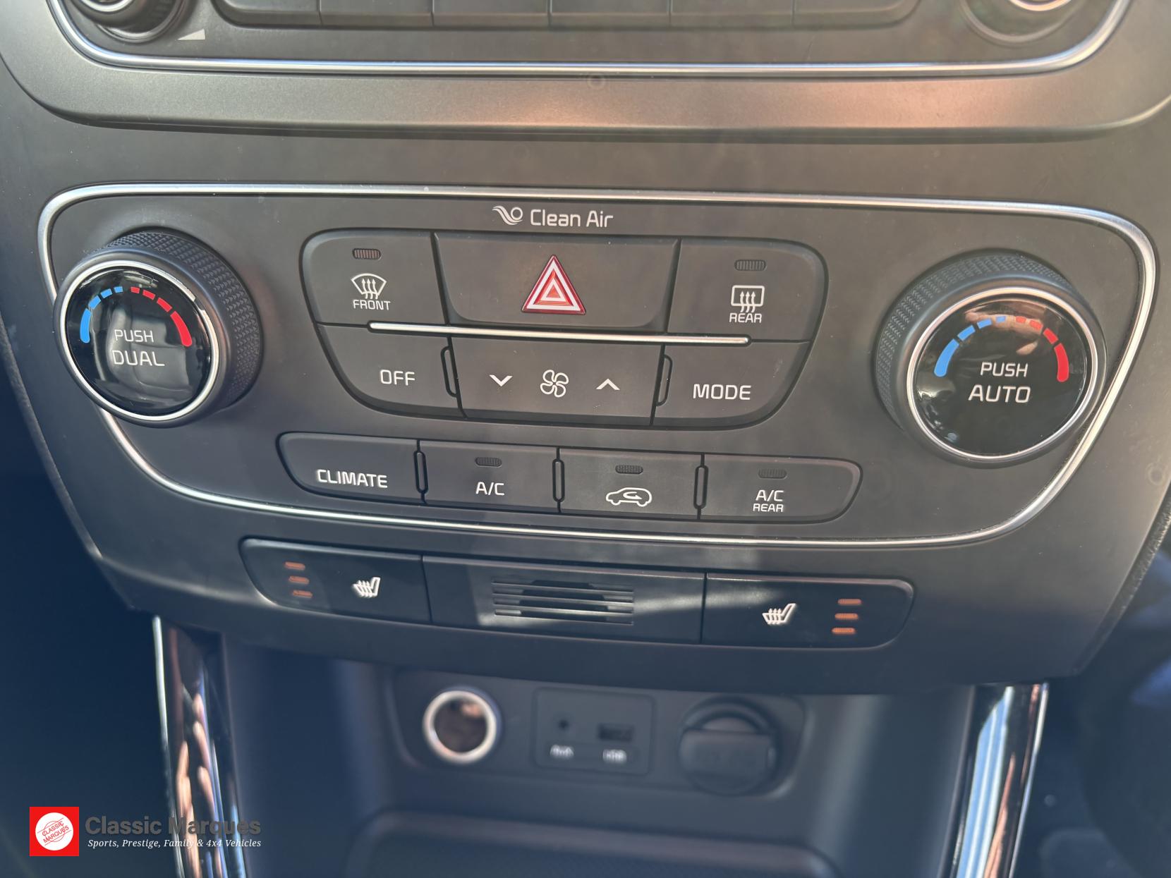 Kia Sorento 2.2 CRDi KX-2 SUV 5dr Diesel Manual AWD Euro 5 (194 bhp)