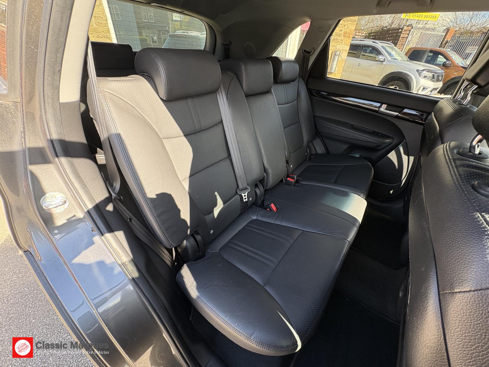 Kia Sorento 2.2 CRDi KX-2 SUV 5dr Diesel Manual AWD Euro 5 (194 bhp)