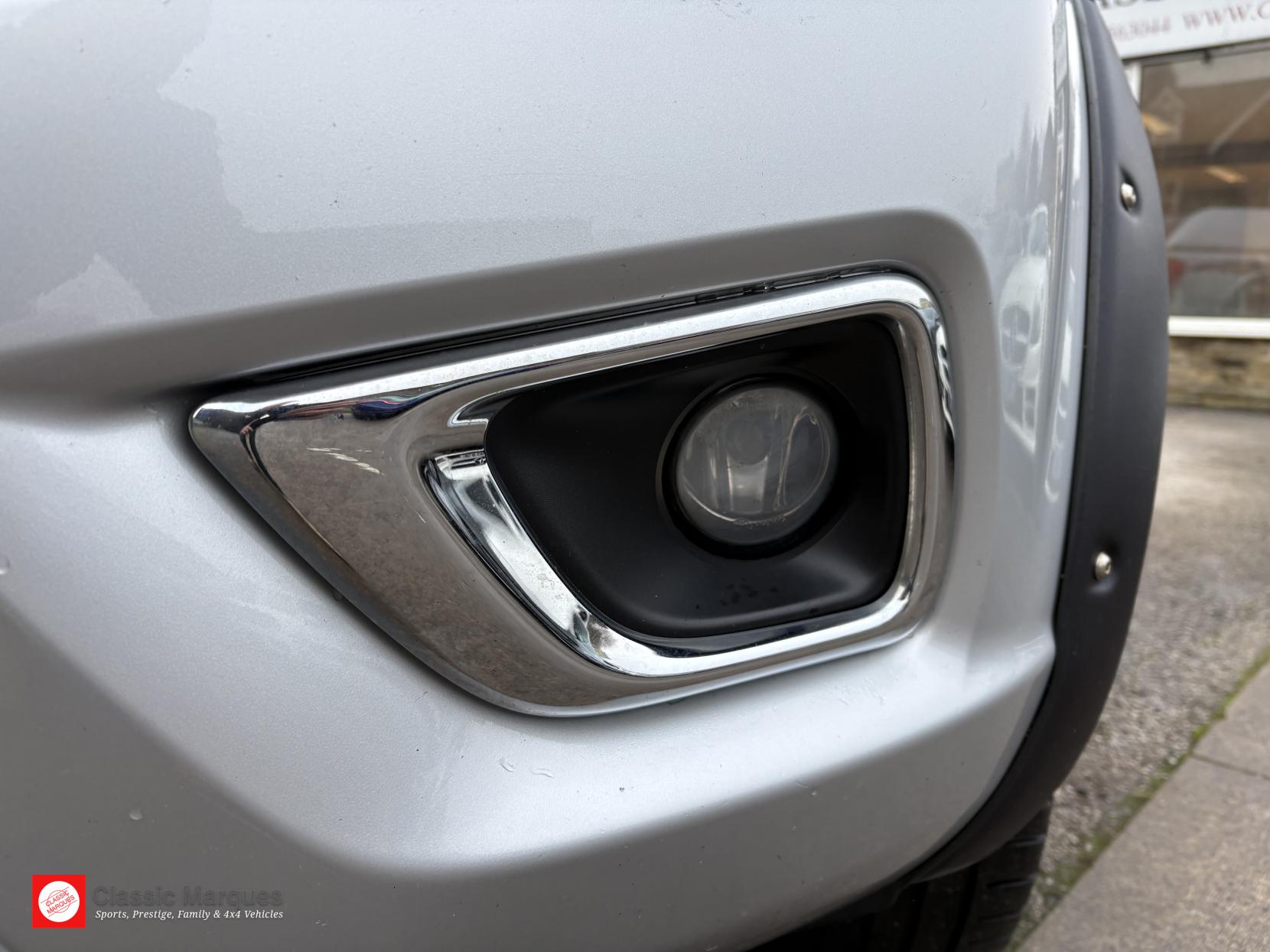 Nissan Navara 2.3 dCi Tekna Pickup Double Cab 4dr Diesel Auto 4WD Euro 6 (190 ps)