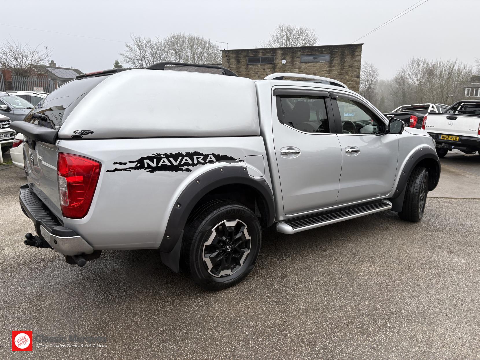 Nissan Navara 2.3 dCi Tekna Pickup Double Cab 4dr Diesel Auto 4WD Euro 6 (190 ps)