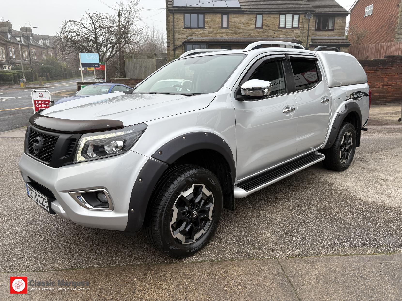 Nissan Navara 2.3 dCi Tekna Pickup Double Cab 4dr Diesel Auto 4WD Euro 6 (190 ps)
