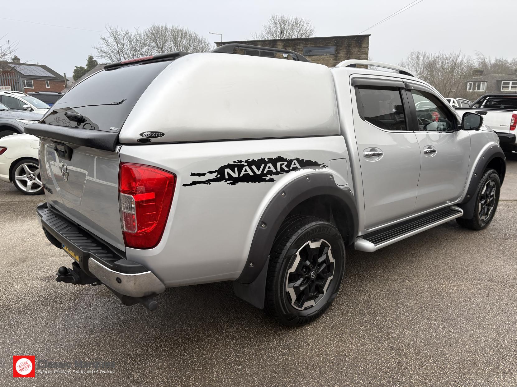 Nissan Navara 2.3 dCi Tekna Pickup Double Cab 4dr Diesel Auto 4WD Euro 6 (190 ps)