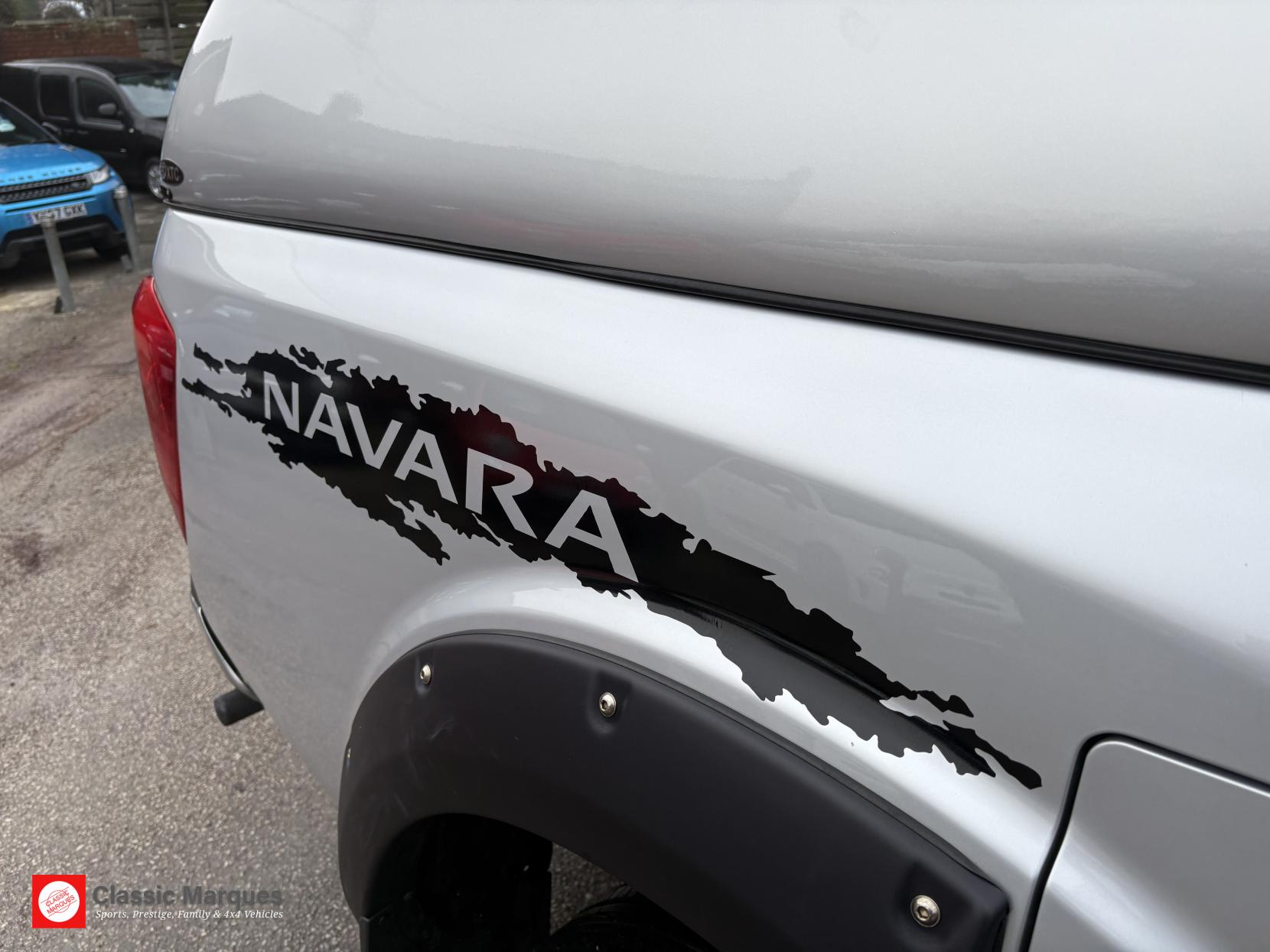 Nissan Navara 2.3 dCi Tekna Pickup Double Cab 4dr Diesel Auto 4WD Euro 6 (190 ps)