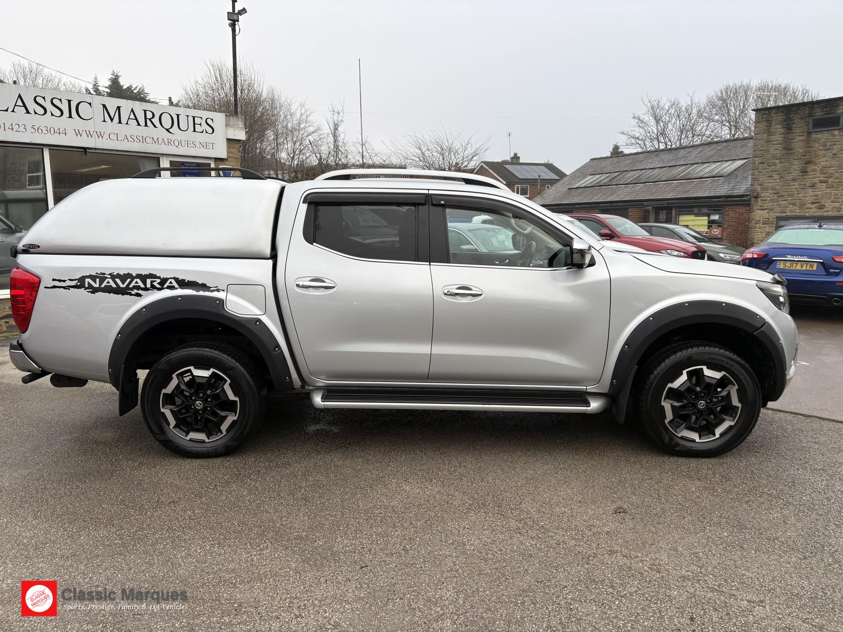 Nissan Navara 2.3 dCi Tekna Pickup Double Cab 4dr Diesel Auto 4WD Euro 6 (190 ps)