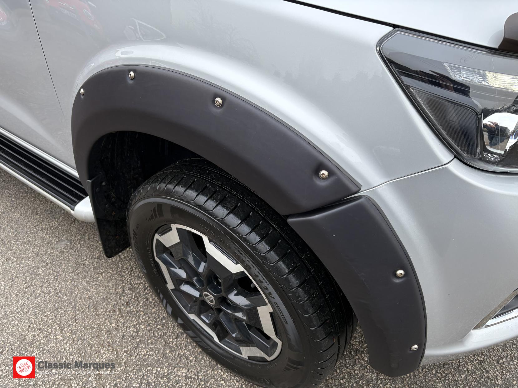 Nissan Navara 2.3 dCi Tekna Pickup Double Cab 4dr Diesel Auto 4WD Euro 6 (190 ps)