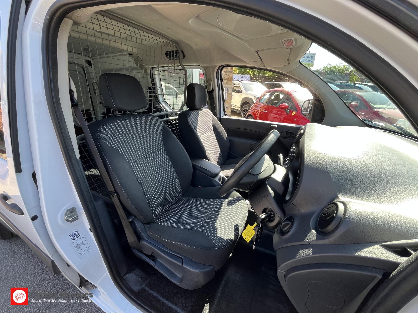 Mercedes-Benz Citan 1.5 111 CDI Combi Van Double Cab 6dr Diesel Manual L3 Euro 5 (5 Seat) (110 ps)