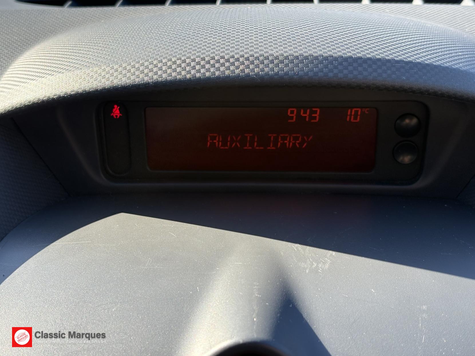 Renault Wind 1.2 TCe Dynamique Convertible 2dr Petrol Manual Euro 5 (100 ps)