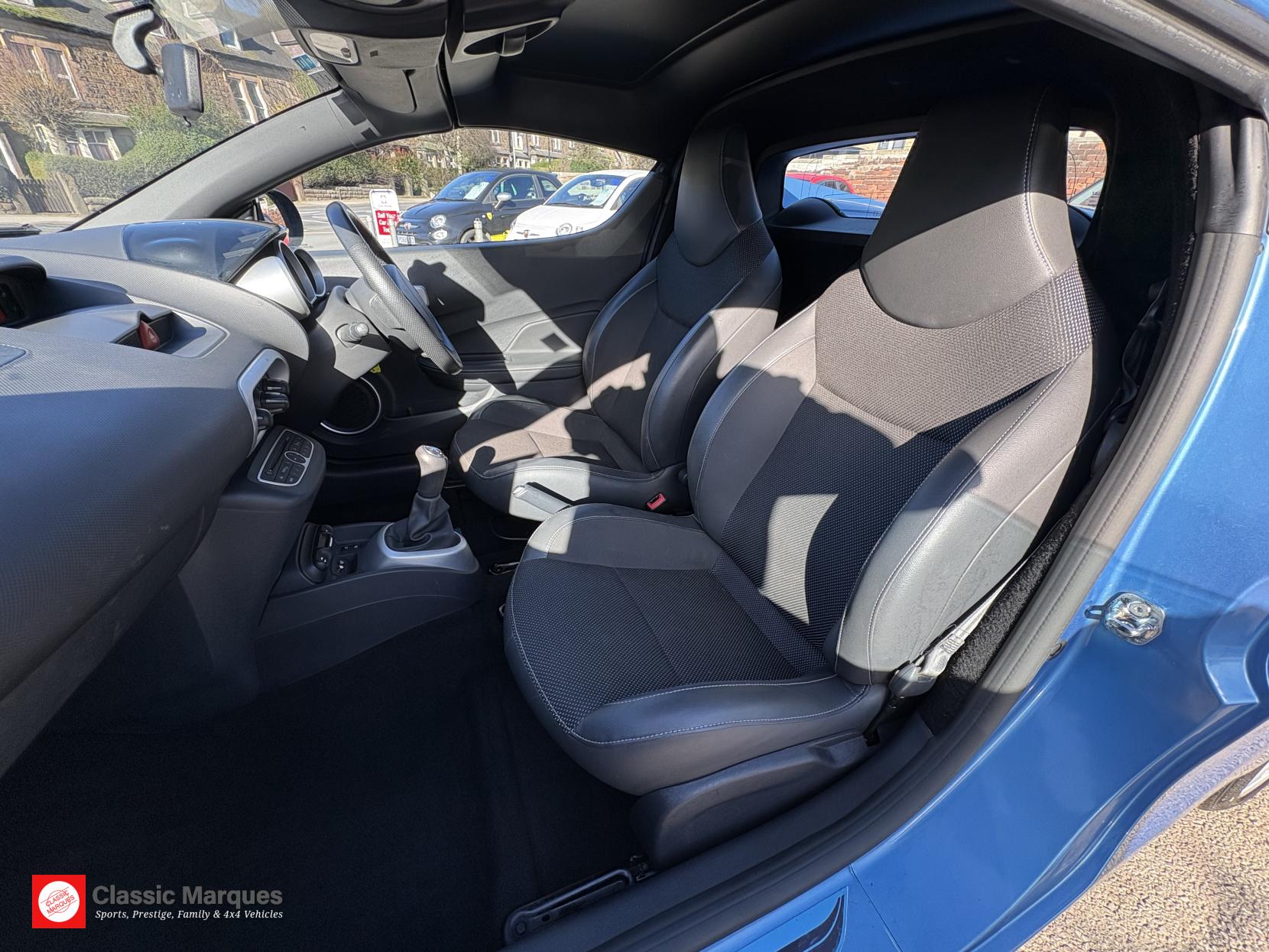 Renault Wind 1.2 TCe Dynamique Convertible 2dr Petrol Manual Euro 5 (100 ps)