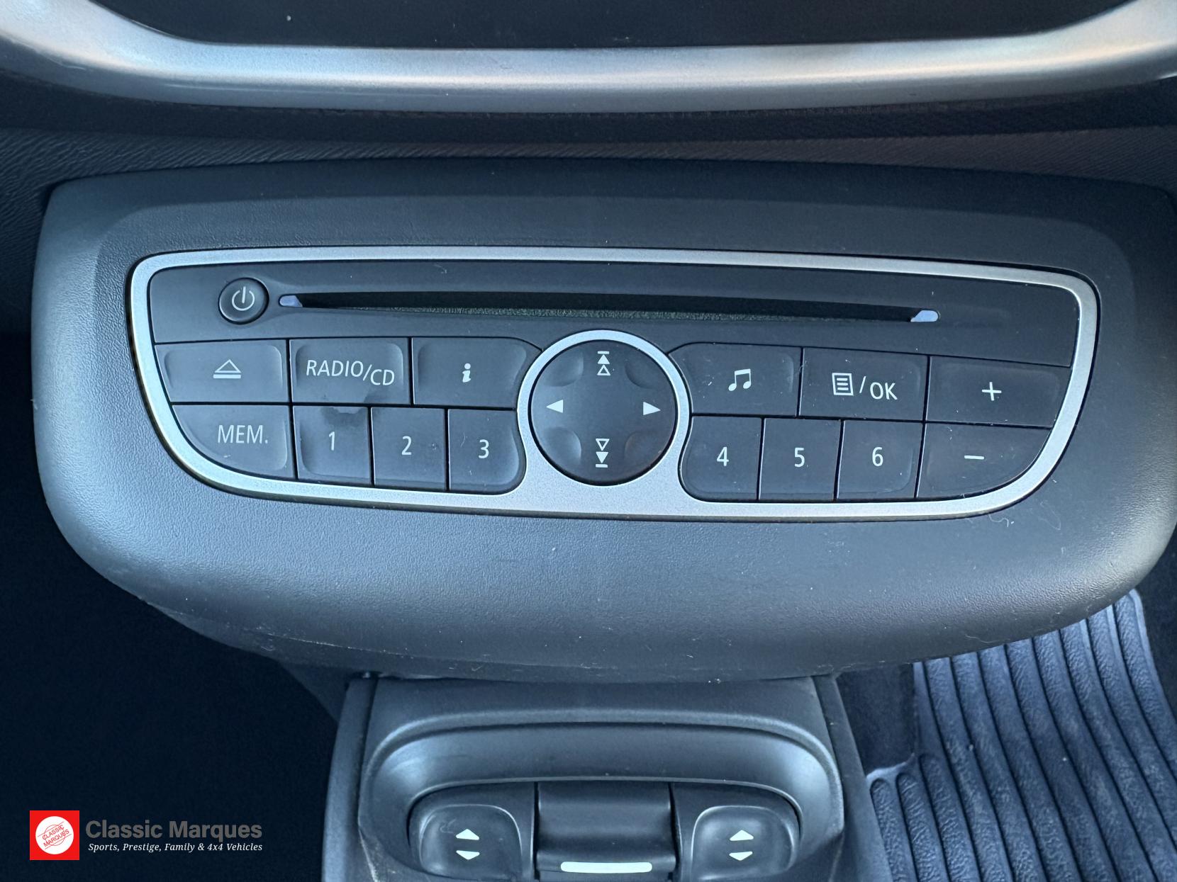 Renault Wind 1.2 TCe Dynamique Convertible 2dr Petrol Manual Euro 5 (100 ps)