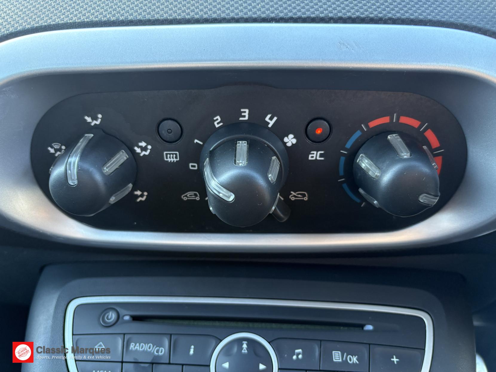 Renault Wind 1.2 TCe Dynamique Convertible 2dr Petrol Manual Euro 5 (100 ps)