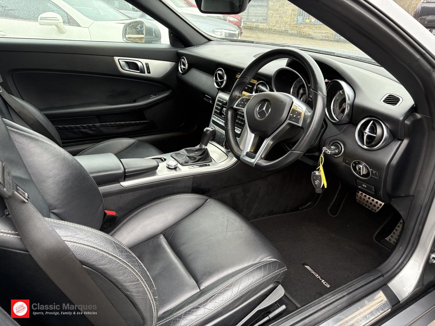 Mercedes-Benz SLK 3.5 SLK350 BlueEfficiency AMG Sport Convertible 2dr Petrol G-Tronic+ Euro 5 (s/s) (306 ps)