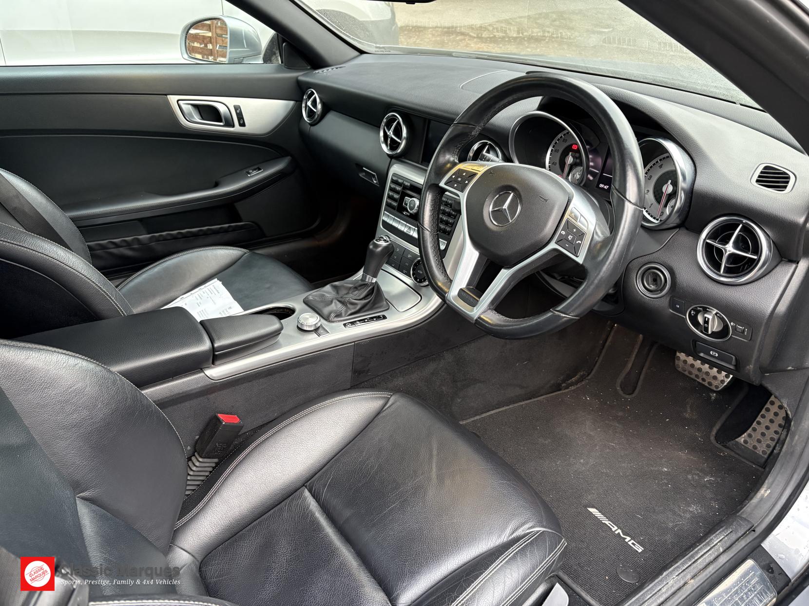 Mercedes-Benz SLK 3.5 SLK350 BlueEfficiency AMG Sport Convertible 2dr Petrol G-Tronic+ Euro 5 (s/s) (306 ps)