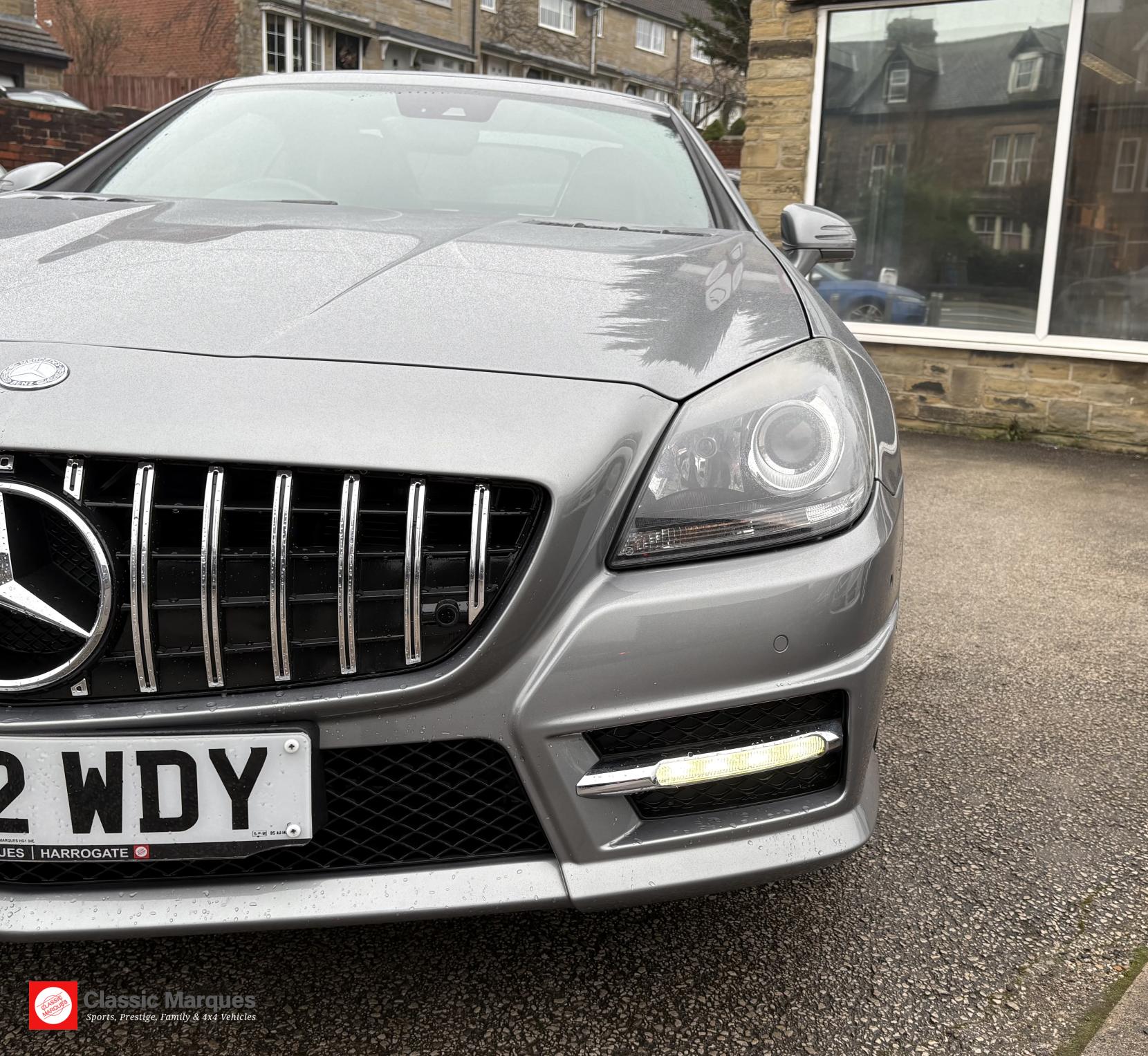 Mercedes-Benz SLK 3.5 SLK350 BlueEfficiency AMG Sport Convertible 2dr Petrol G-Tronic+ Euro 5 (s/s) (306 ps)