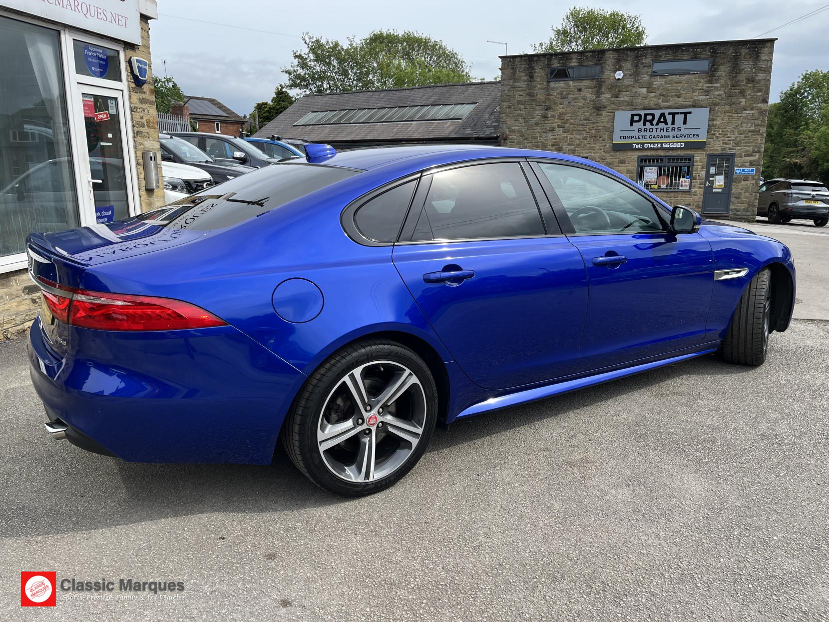 Jaguar XF 2.0d R-Sport Saloon 4dr Diesel Auto Euro 6 (s/s) (240 ps)