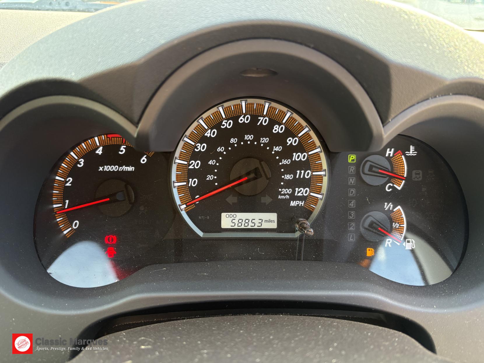 Toyota Hilux 3.0 D-4D Invincible X Pickup Double Cab 4dr Diesel Auto 4WD Euro 5 (Hi Over) (171 ps)