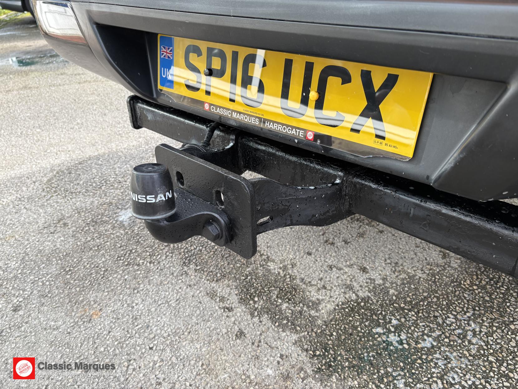 Nissan Navara 2.3 dCi Acenta King Pickup Extended Cab 4dr Diesel Manual 4WD Euro 5 (160 ps)