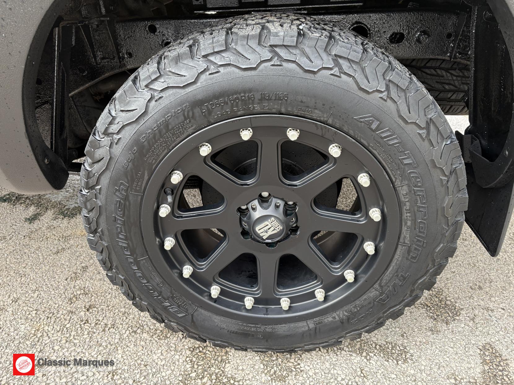 Nissan Navara 2.3 dCi Acenta King Pickup Extended Cab 4dr Diesel Manual 4WD Euro 5 (160 ps)