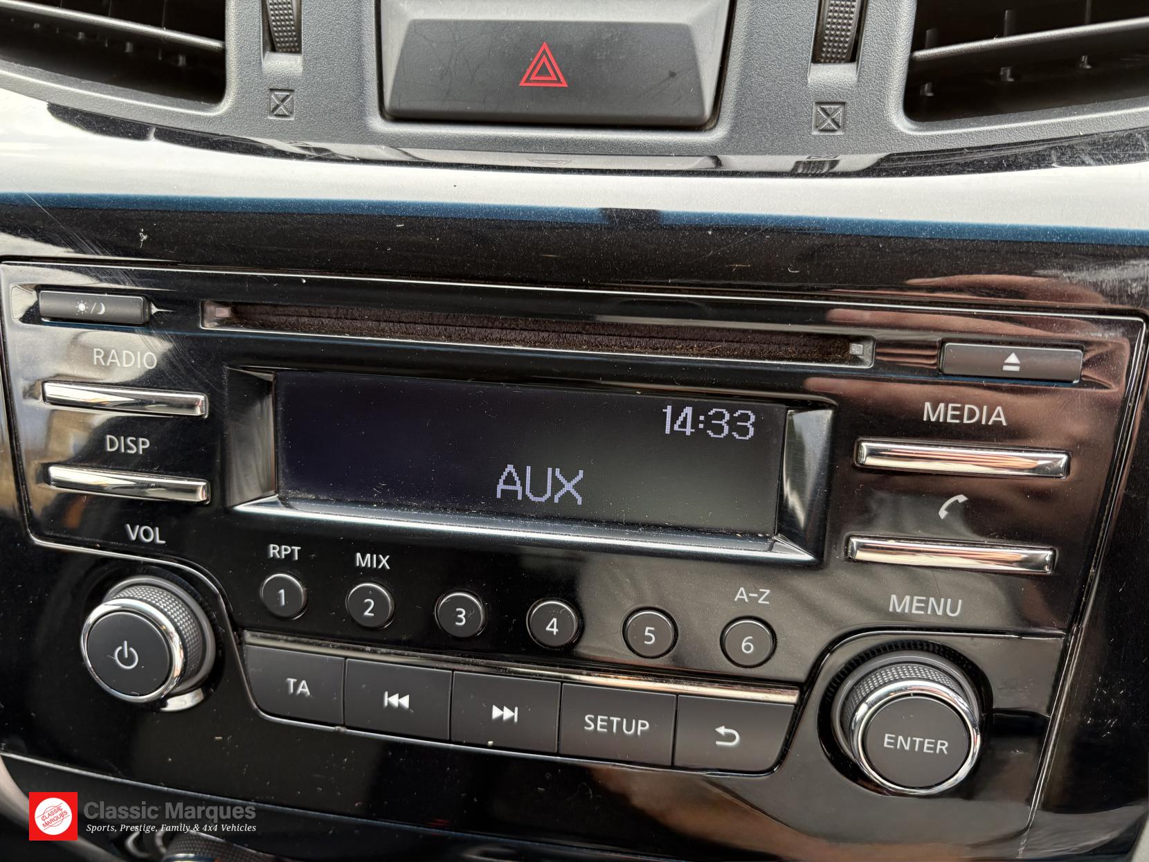 Nissan Navara 2.3 dCi Acenta King Pickup Extended Cab 4dr Diesel Manual 4WD Euro 5 (160 ps)