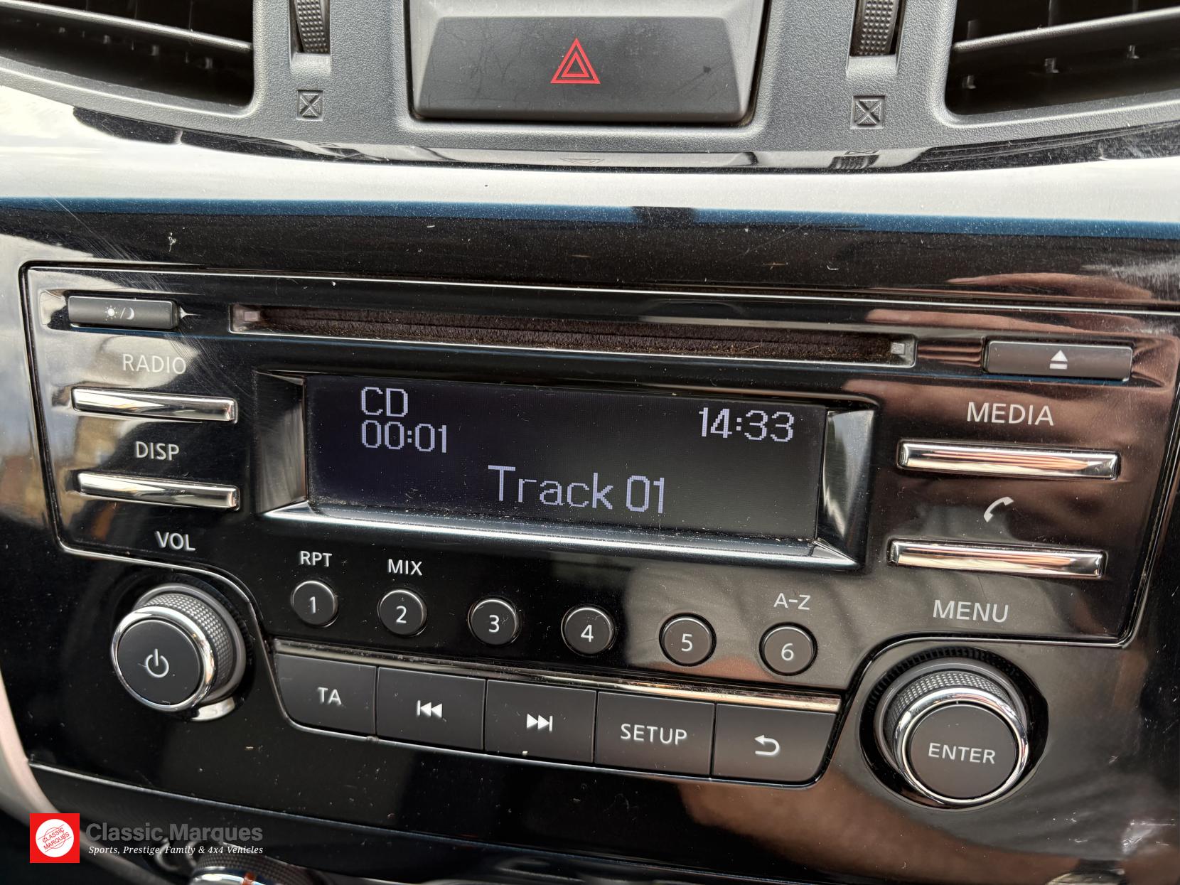 Nissan Navara 2.3 dCi Acenta King Pickup Extended Cab 4dr Diesel Manual 4WD Euro 5 (160 ps)