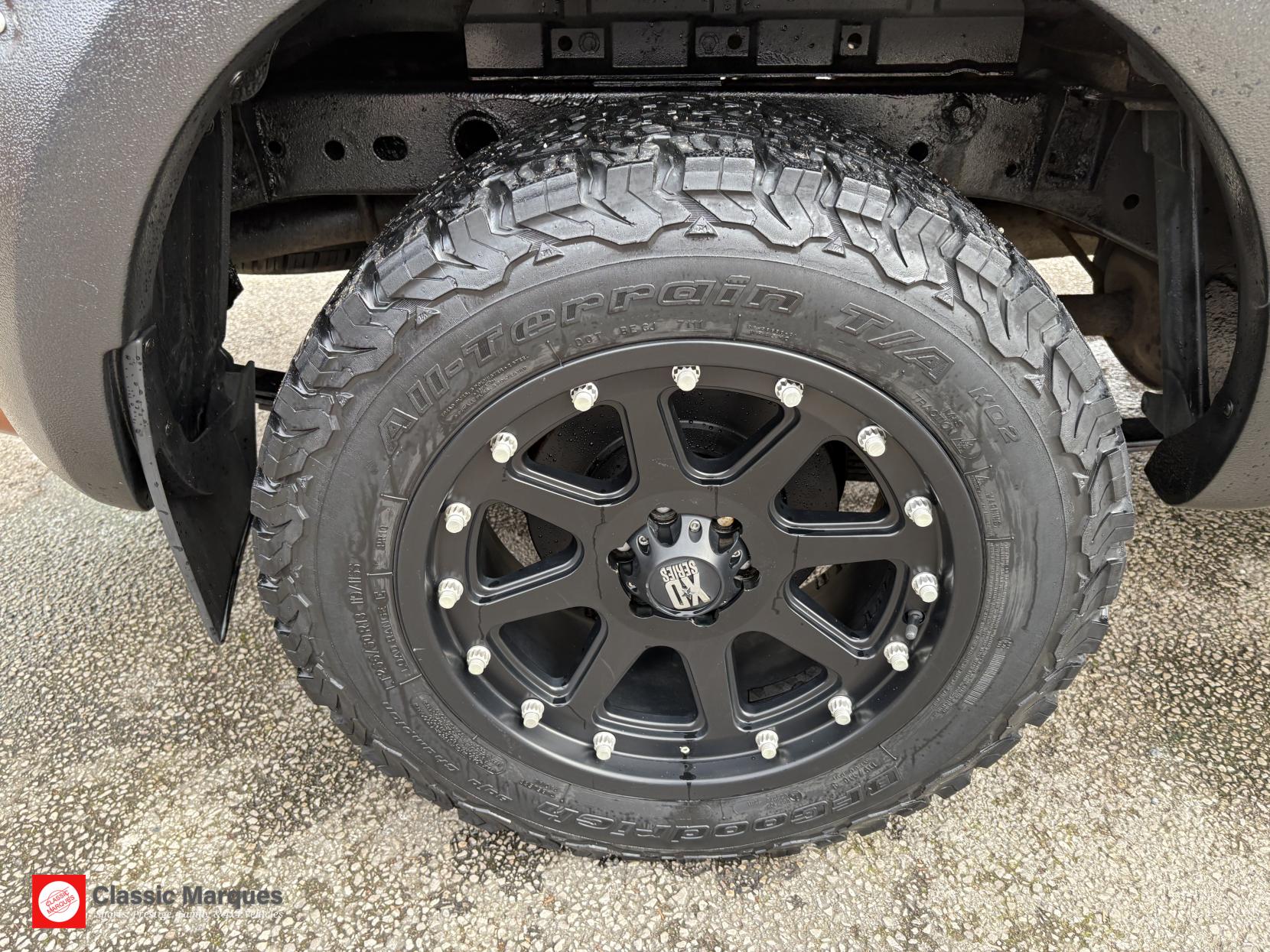 Nissan Navara 2.3 dCi Acenta King Pickup Extended Cab 4dr Diesel Manual 4WD Euro 5 (160 ps)