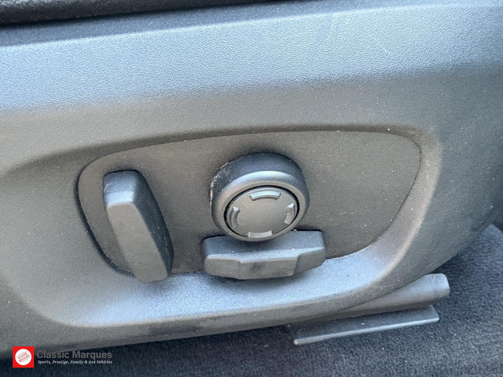 Land Rover Range Rover Evoque 2.0 TD4 Landmark SUV 5dr Diesel Manual 4WD Euro 6 (s/s) (180 ps)