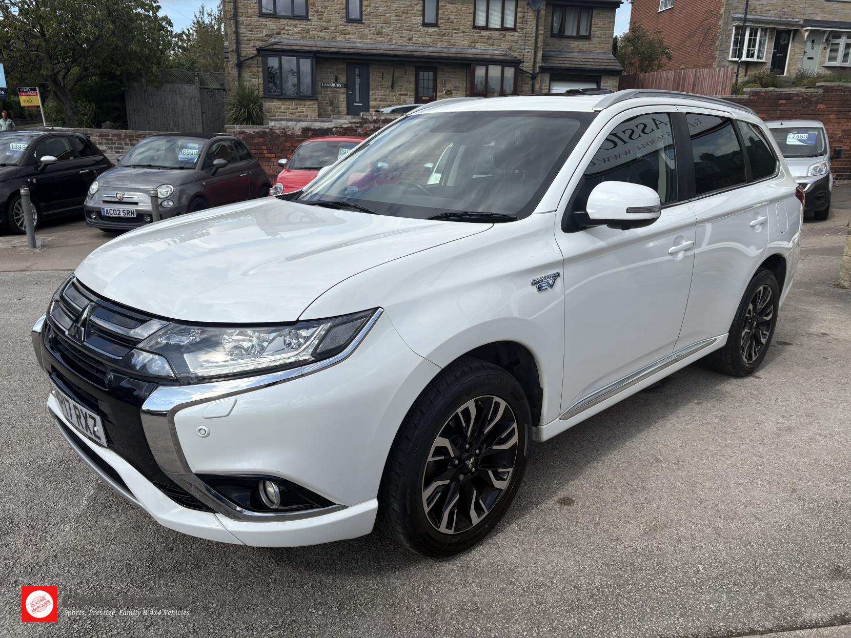Mitsubishi Outlander 2.0h 12kWh GX4hs SUV 5dr Petrol Plug-in Hybrid CVT 4WD Euro 6 (s/s) (200 ps)