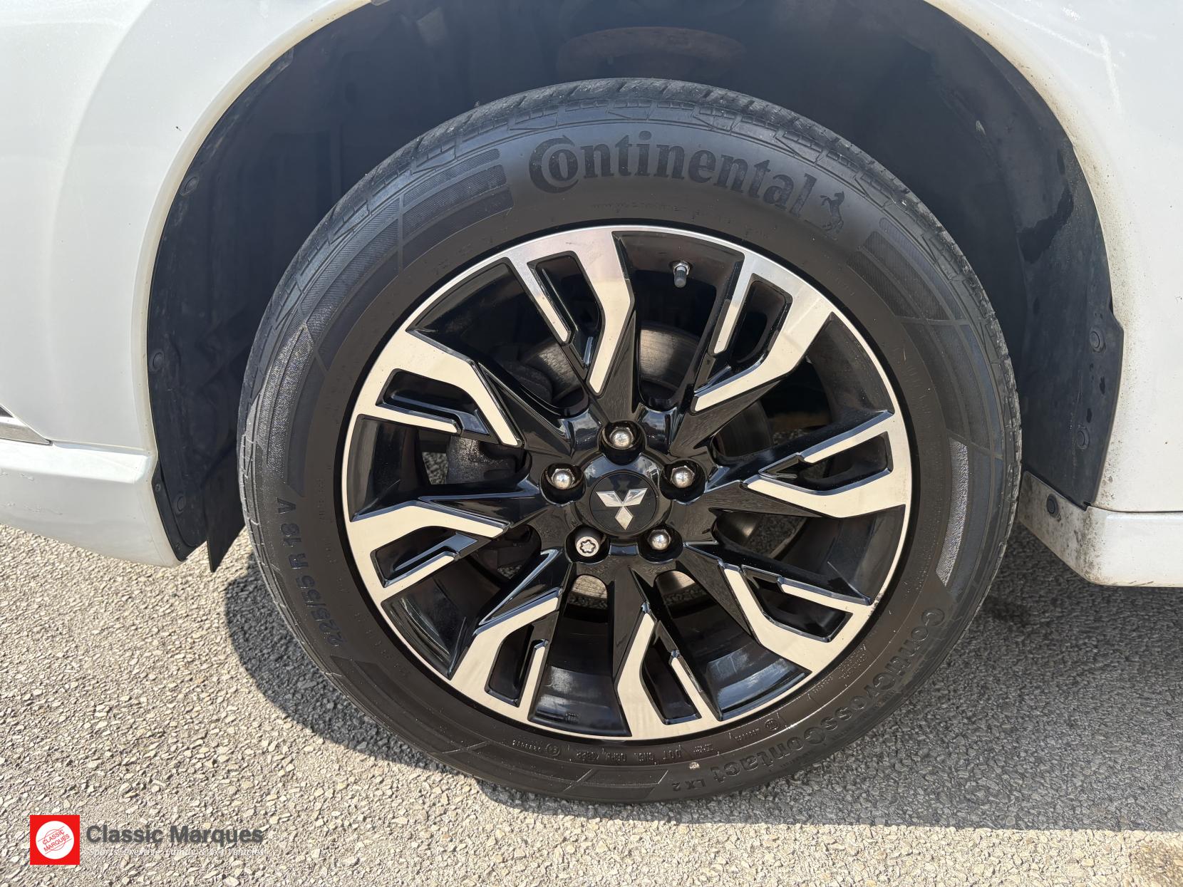 Mitsubishi Outlander 2.0h 12kWh GX4hs SUV 5dr Petrol Plug-in Hybrid CVT 4WD Euro 6 (s/s) (200 ps)